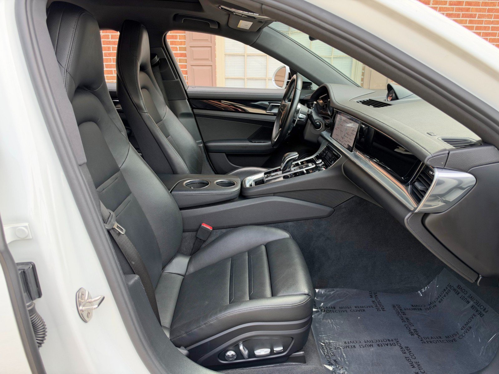 Used 2018 Porsche Panamera image 16