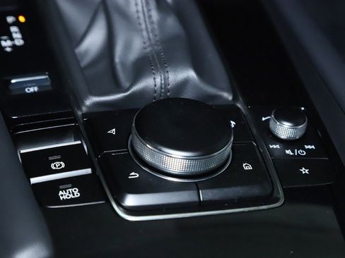 Used 2022 MAZDA MAZDA3 s image 28