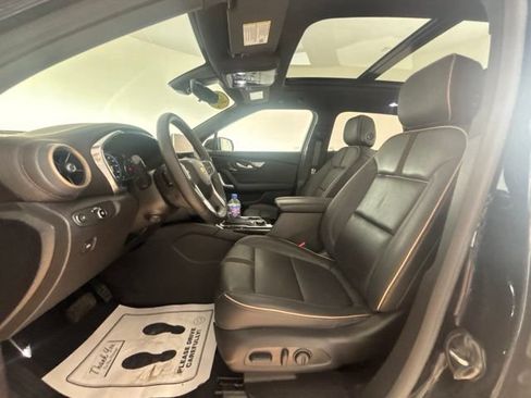 Used 2023 Chevrolet Blazer Premier w/ Driver Confidence II Package AWD/4WD image 2