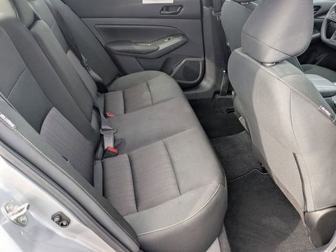 Used 2024 Nissan Altima 2.5 S image 30