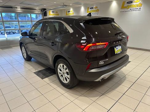 Used 2023 Ford Escape Active AWD/4WD image 21