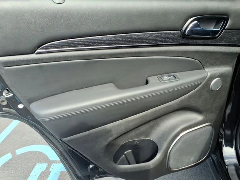 Used 2020 Jeep Grand Cherokee High Altitude image 18