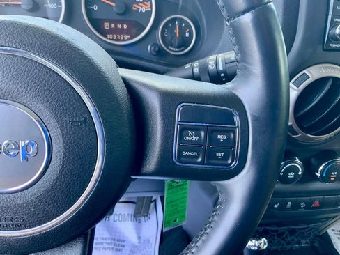 Used 2017 Jeep Wrangler Unlimited Sahara AWD/4WD image 20