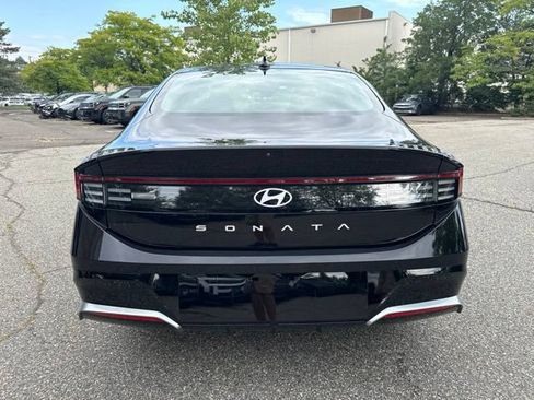 Used 2024 Hyundai Sonata SEL FWD image 15