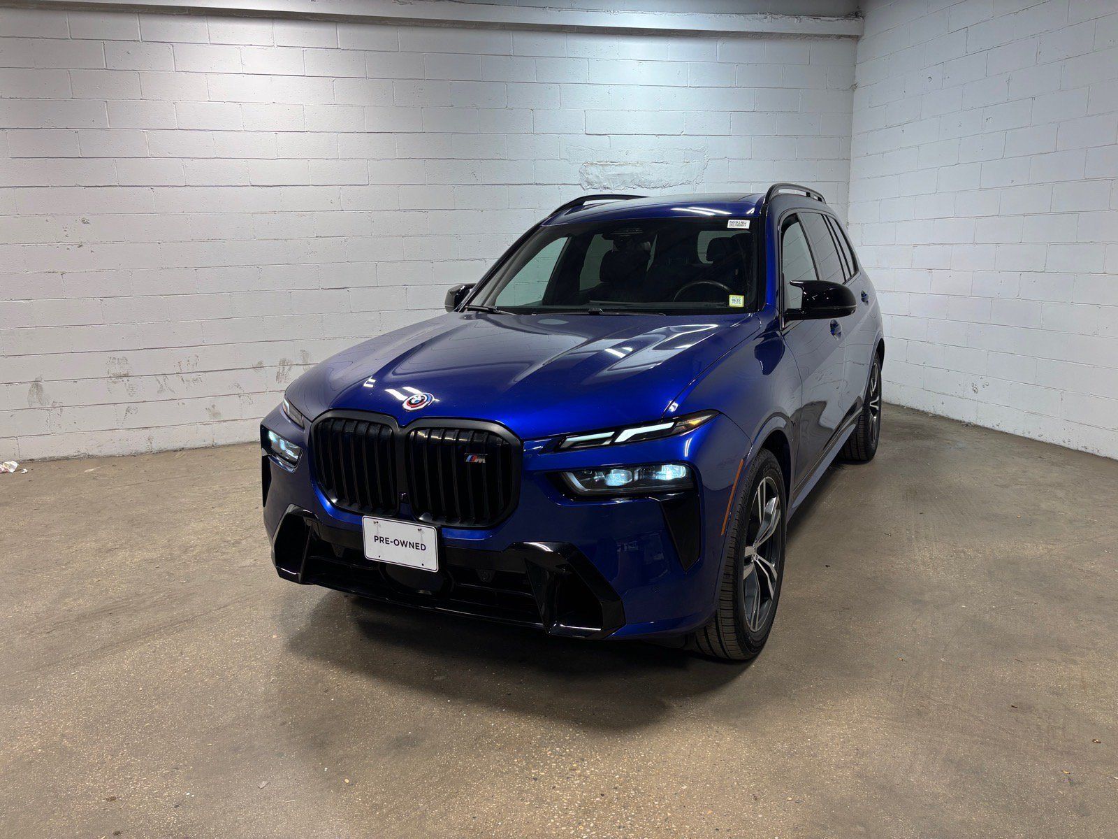 Used 2023 BMW X7 M60i w/ Executive Package AWD/4WD image 2