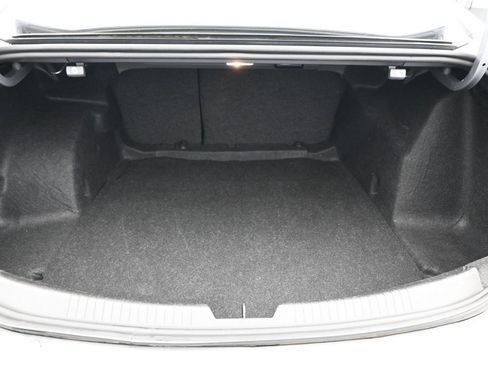 Used 2025 Chevrolet Malibu LT FWD image 32