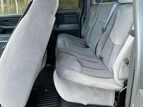 Used 2007 GMC Sierra 2500 SLE w/ Snow Plow Prep Package image 18