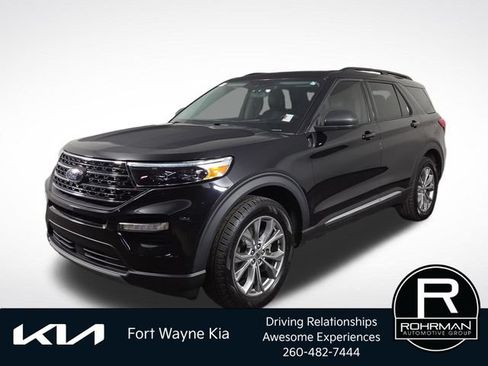 Used 2021 Ford Explorer XLT w/ Equipment Group 202A AWD/4WD image 1