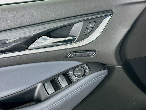 Used 2024 Buick Enclave Premium image 15