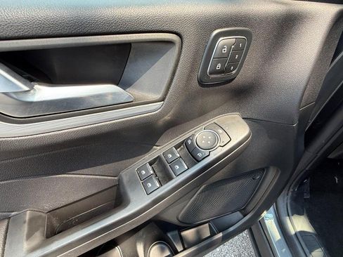 Used 2025 Ford Escape Platinum AWD/4WD image 23