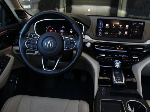 Certified 2025 Acura MDX FWD w/ Technology Package image 21