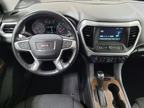 Used 2018 GMC Acadia SLE image 22