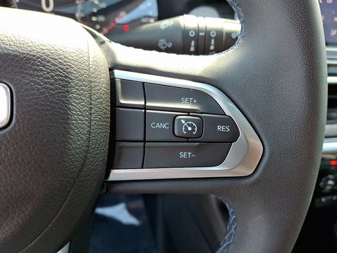 Used 2022 Jeep Compass Latitude AWD/4WD image 21