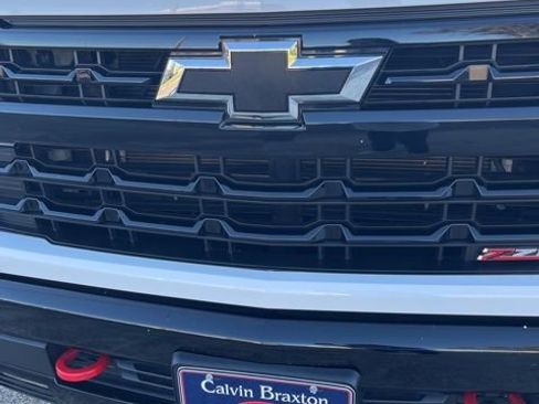 Used 2023 Chevrolet Silverado 1500 LT Trail Boss AWD/4WD image 13