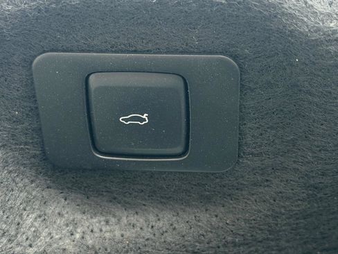 Used 2019 Lincoln MKZ Reserve w/ Reserve Plus Package AWD/4WD image 24