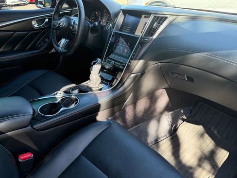 Used 2023 INFINITI Q50 Sensory image 10