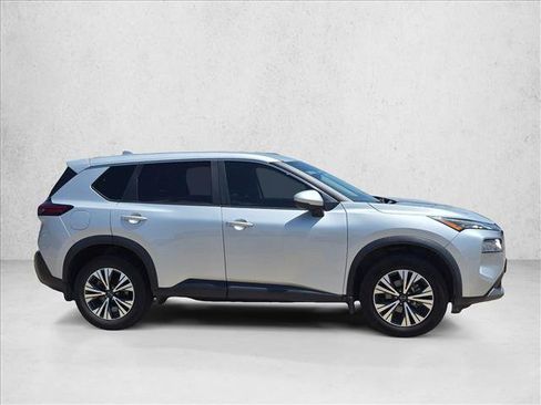 Used 2023 Nissan Rogue SV FWD image 4