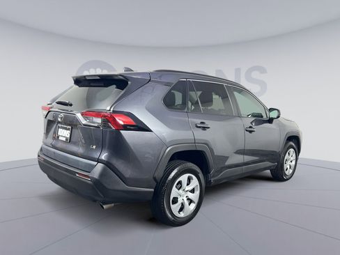 Used 2020 Toyota RAV4 LE w/ Carpet Mat Package image 7