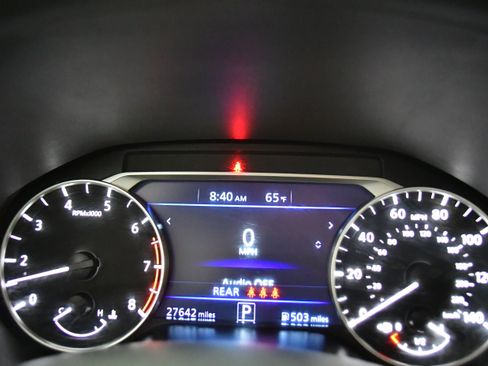 Used 2025 Nissan Altima 2.5 SV FWD image 17