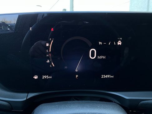 Used 2025 Buick Envista Sport Touring image 35