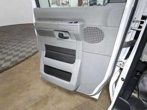 Used 2022 Ford E-350 and Econoline 350 Super Duty w/ Power Windows & Locks Group image 26