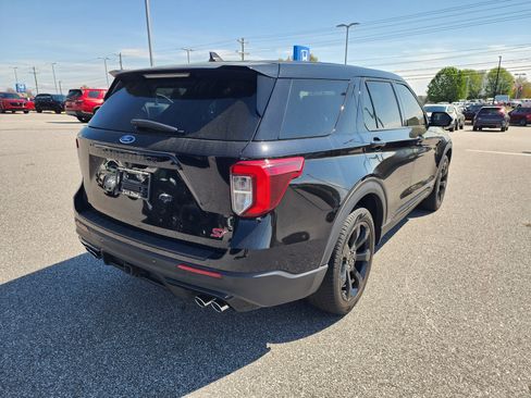 Used 2022 Ford Explorer ST w/ Equipment Group 401A image 4