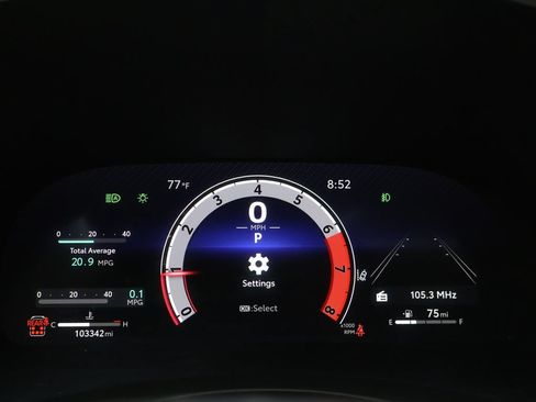 Used 2024 Toyota Highlander Limited FWD image 23