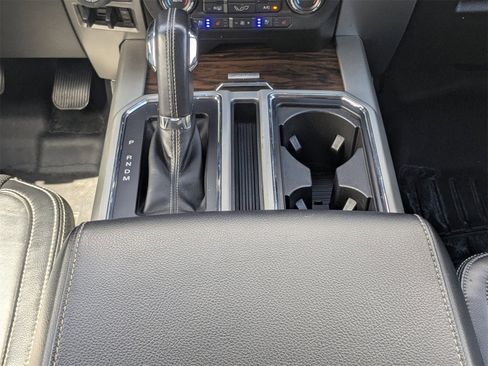 Used 2018 Ford F150 Lariat w/ Equipment Group 501A Mid image 20