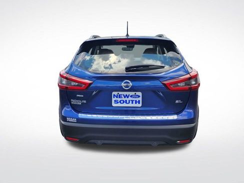 Used 2022 Nissan Rogue Sport SL w/ Premium Package FWD image 4