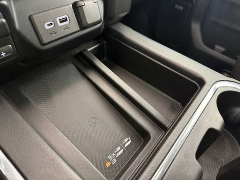 Used 2019 GMC Sierra 1500 AT4 w/ AT4 Preferred Package AWD/4WD image 33