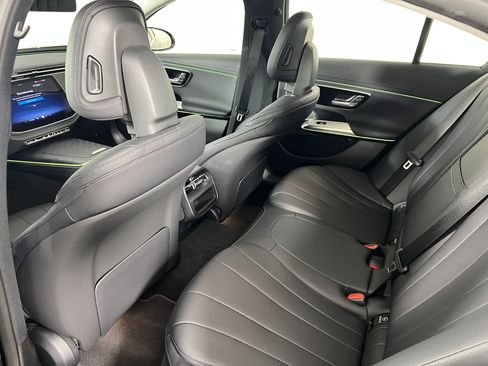 Used 2026 Mercedes-Benz E 350 4MATIC Sedan image 21