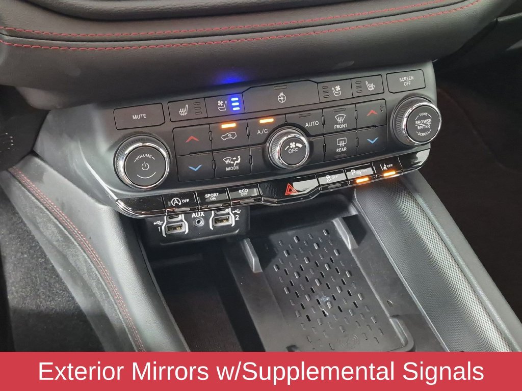Used 2025 Dodge Durango GT AWD/4WD image 28