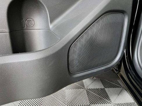 Certified 2024 Nissan Frontier S image 17