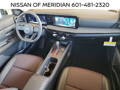 New 2026 Nissan Kicks SR w/ Cold Weather Package FWD image 13