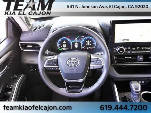 Used 2023 Toyota Highlander Limited AWD/4WD image 21