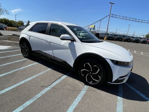Certified 2023 Hyundai Ioniq 5 SEL w/ Cargo Package AWD/4WD image 7