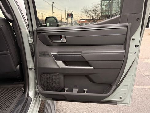 Used 2025 Toyota Tundra Platinum image 33