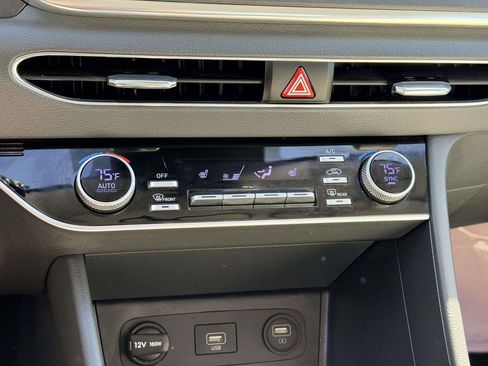 Used 2023 Hyundai Sonata SEL w/ Cargo Package image 5