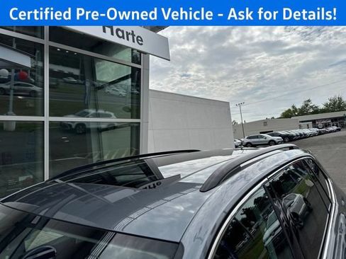 Certified 2021 Volkswagen Tiguan SE w/ Panoramic Sunroof Package AWD/4WD image 29