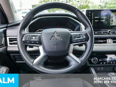 Used 2025 Mitsubishi Outlander SE FWD image 30