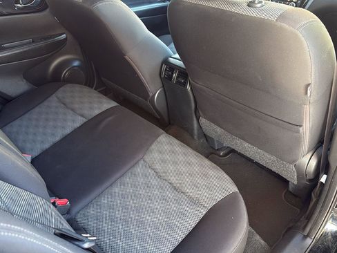 Used 2019 Nissan Rogue Sport SV AWD/4WD image 38