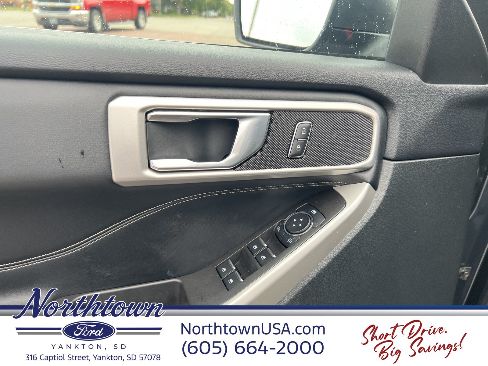 Used 2024 Ford Explorer XLT w/ Equipment Group 202A AWD/4WD image 16