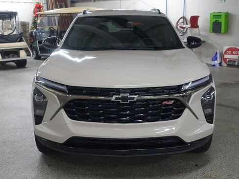 New 2026 Chevrolet Trax RS w/ Driver Confidence Package FWD image 2