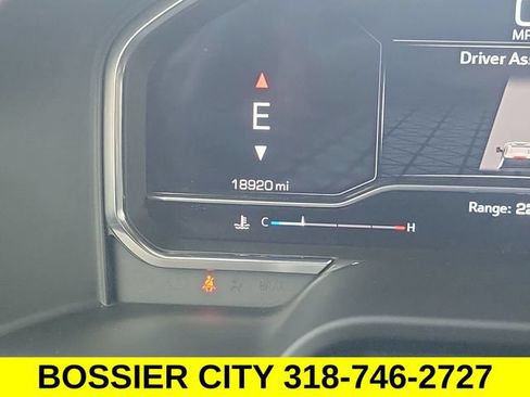 Certified 2025 GMC Sierra 2500 Denali Ultimate w/ Max Trailering Package AWD/4WD image 12