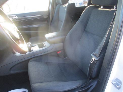 Used 2014 Jeep Grand Cherokee Laredo image 6