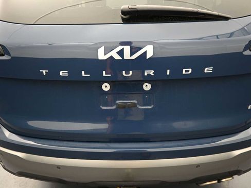 Used 2023 Kia Telluride EX X-Line image 16