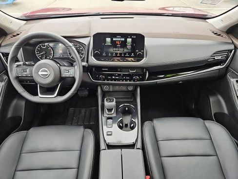 Certified 2023 Nissan Rogue SL w/ SL Premium Package FWD image 18