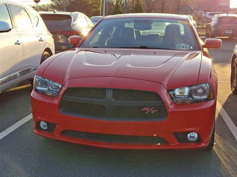 Used 2014 Dodge Charger R/T image 4