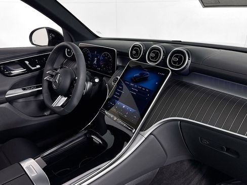 New 2026 Mercedes-Benz GLC 300 image 15