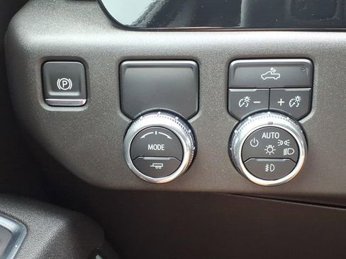 Used 2025 GMC Sierra 1500 Elevation RWD image 23